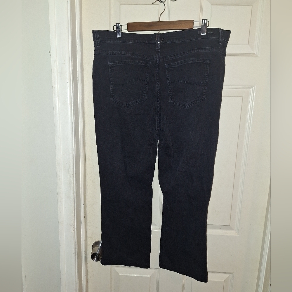 Lee women's relaxed fit black jeans size 18 short - Picture 3 of 5